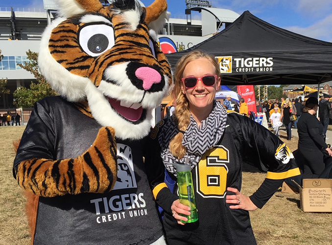 Tigersquirrel tailgating at a mizzou game.